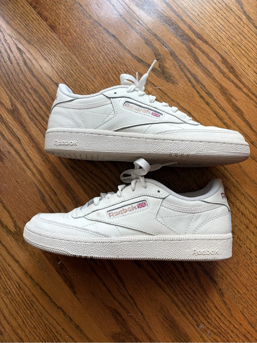 Reebok Women’s Club C 85 in chalk/rose gold
